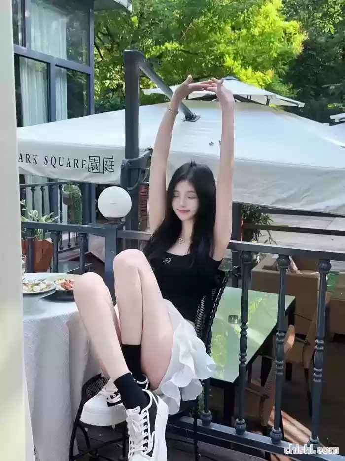 年轻，可爱，俏皮，清新美女（71）！ 第3张