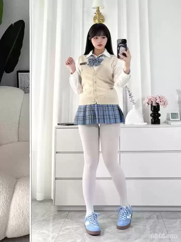 颜值COS |健康身材的jk少女，微胖才最美