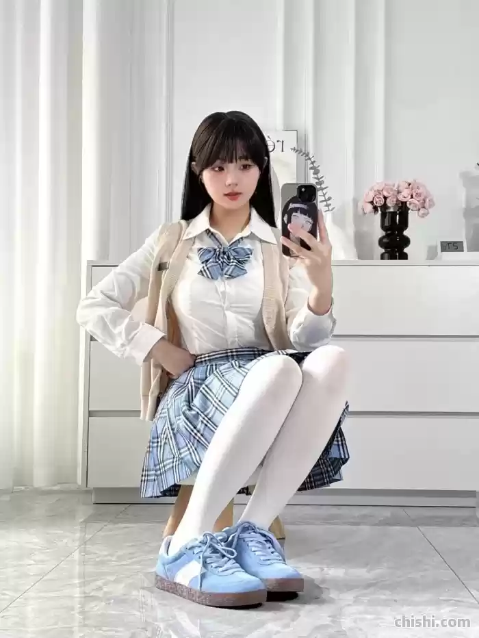 颜值COS |健康身材的jk少女，微胖才最美 第3张
