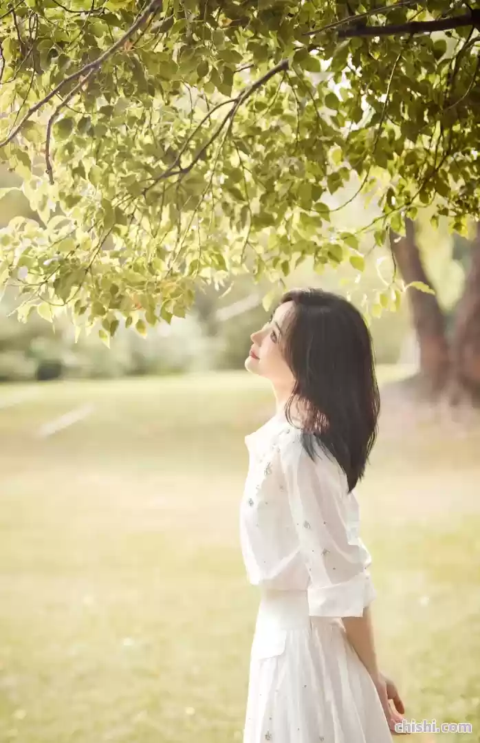 解锁毛晓彤的无拘无束时光 第2张