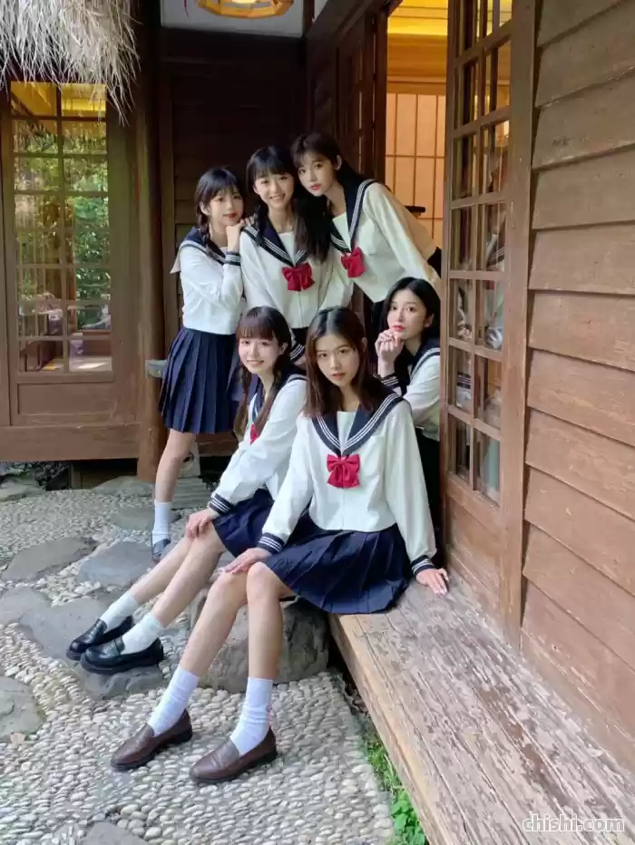 颜值COS，六个JK学姐线下聚会，这次真纠结该选哪一个了