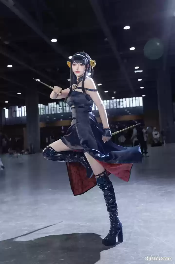 颜值COS |母女盖饭，妈妈不输女儿，实在是太难选了！