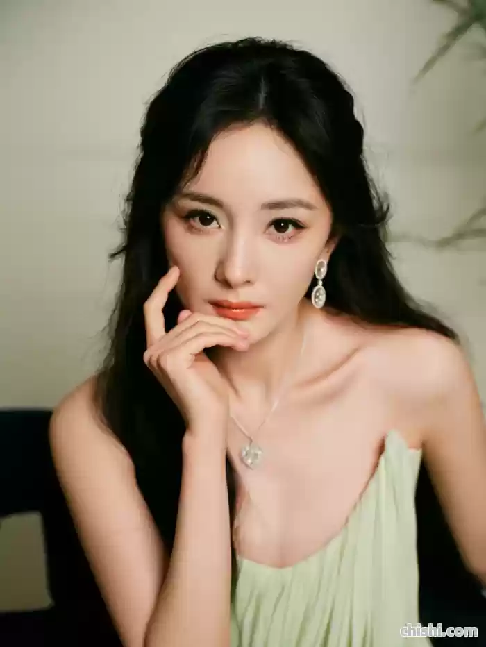 杨幂女神高清写真 第4张