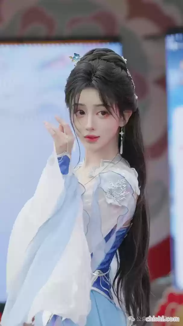 国风小聚上的美女coser，个个都是神仙颜值，这到底怎么选啊？ 第2张
