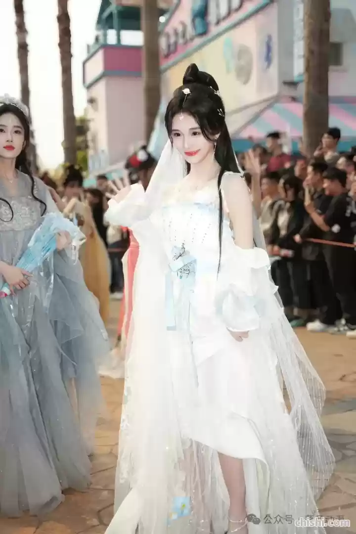 国风小聚上的美女coser，个个都是神仙颜值，这到底怎么选啊？ 第4张