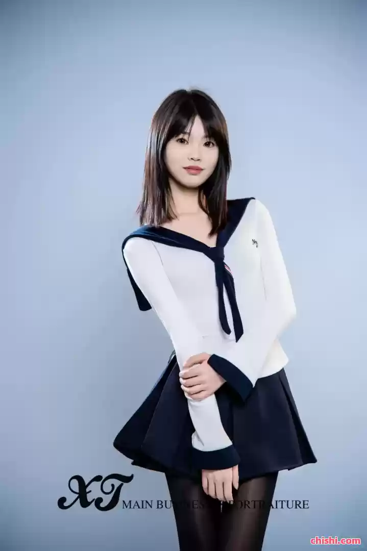 颜值COS，阳光明媚的JK少女，不知道的还以为是大号手办 第4张